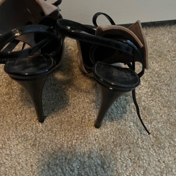 Emporio Armani. Size 37 suede and patent leather - Picture 4 of 4